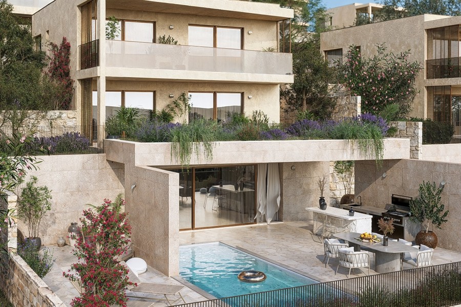 Terrasse de la piscine avec cuisine extérieure vue d'en haut