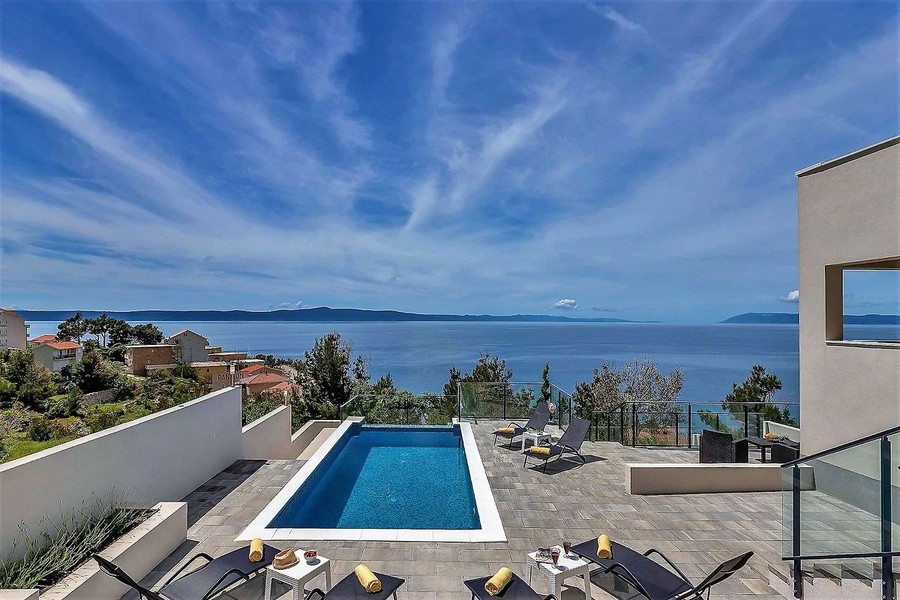 Villa avec piscine et vue sur la mer sur la Riviera de Makarska