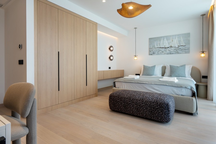 Chambre avec placard intégré