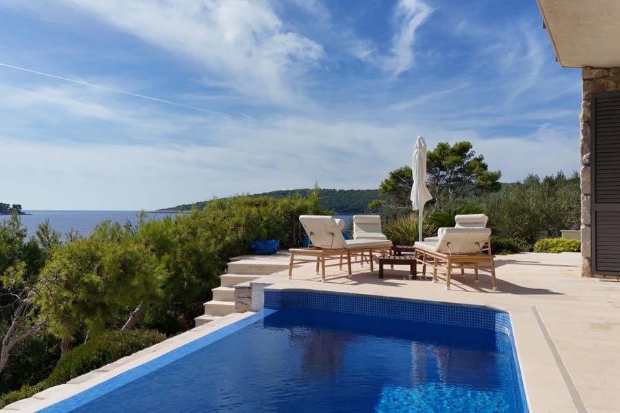 Villa en bord de mer avec piscine sur l'île de Korcula