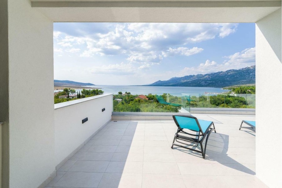 Villa avec vue mer et piscine près de Zadar
