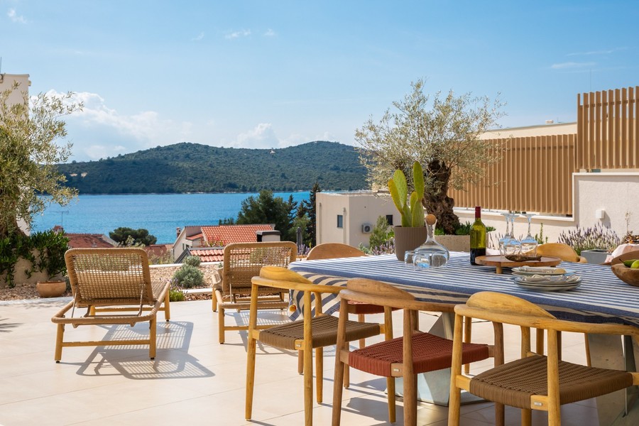 Villa moderne avec piscine et vue mer à Primosten