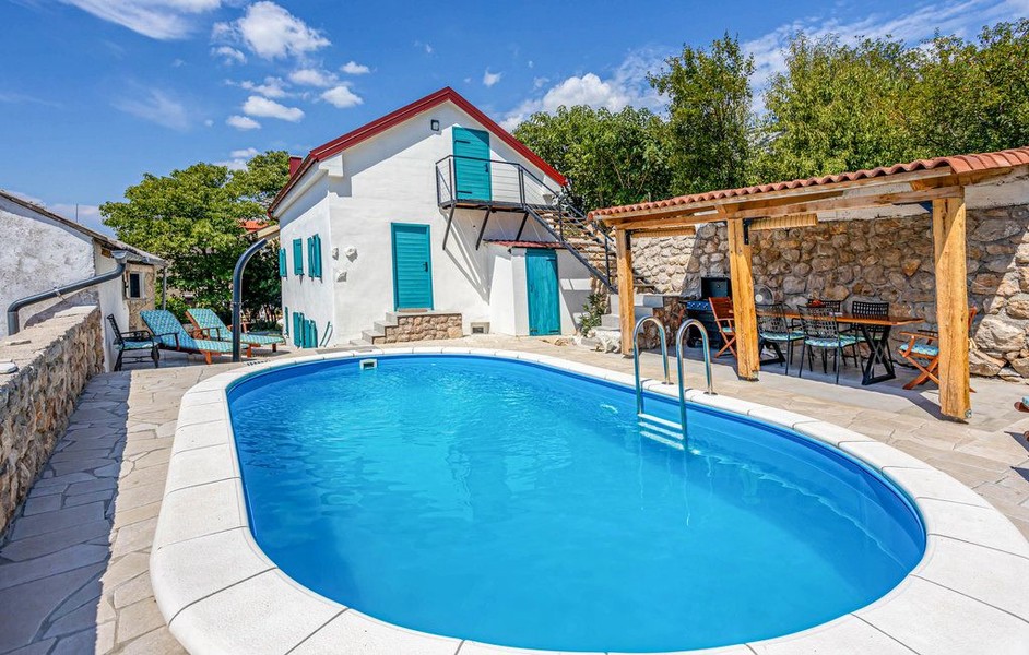 Maison en pierre naturelle avec piscine à Karlobag, Golfe du Kvarner