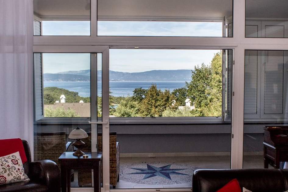 Vue mer panoramique depuis le balcon / la terrasse - H528 - Panorama Scouting - biens immobiliers Croatie.