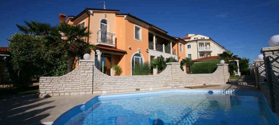 Villa de luxe en bord de mer près de Medulin en Istrie à vendre.
