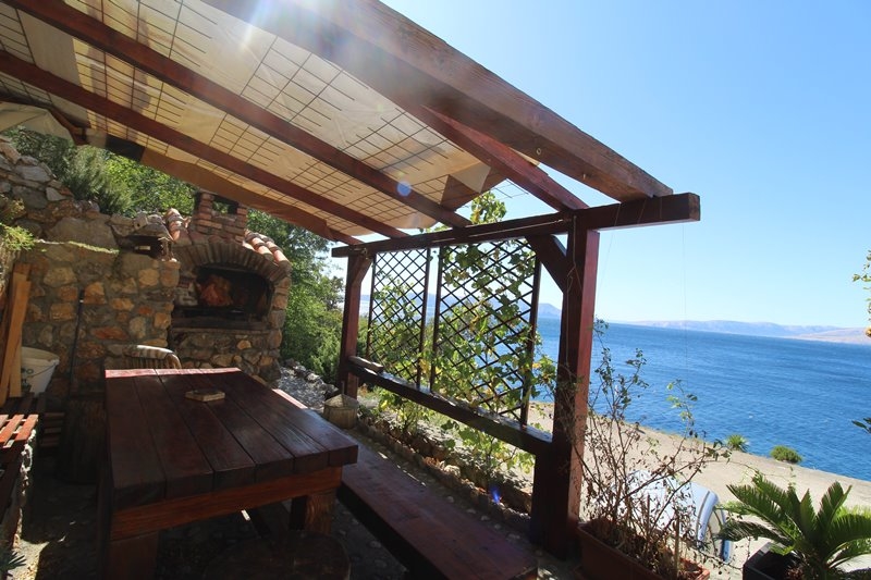Une autre impression de l'intérieur de la maison en bord de mer en Croatie, à vendre