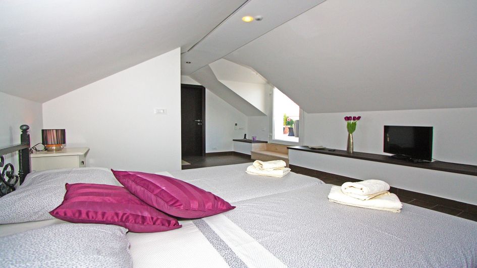 L'une des chambres. Offre immobilière H622 Croatie.