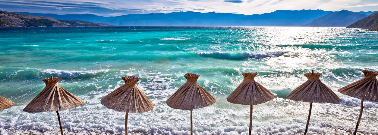 Plage de Baska sur l'île de Krk
